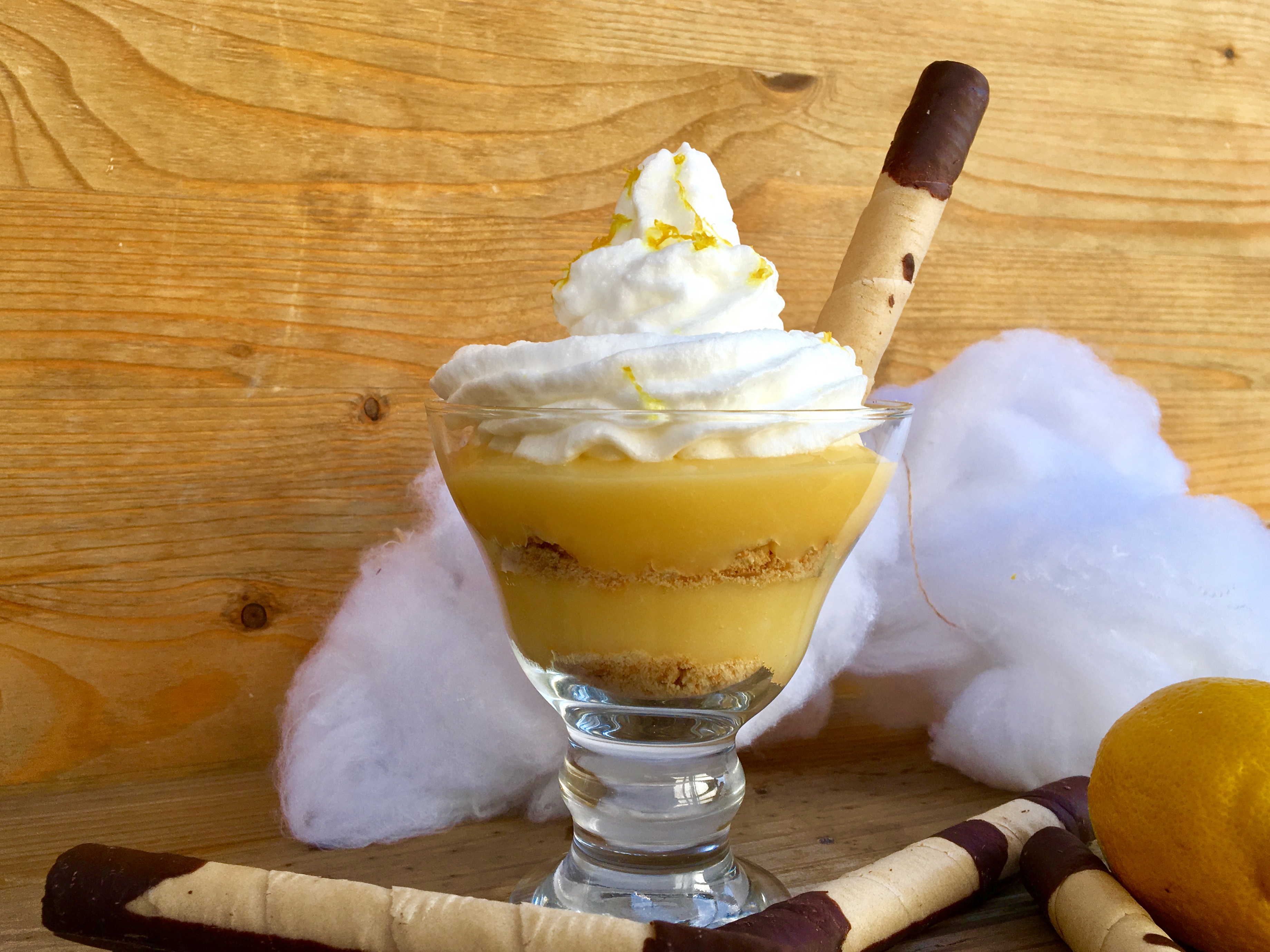 Vasitos de lemon curd y merengue