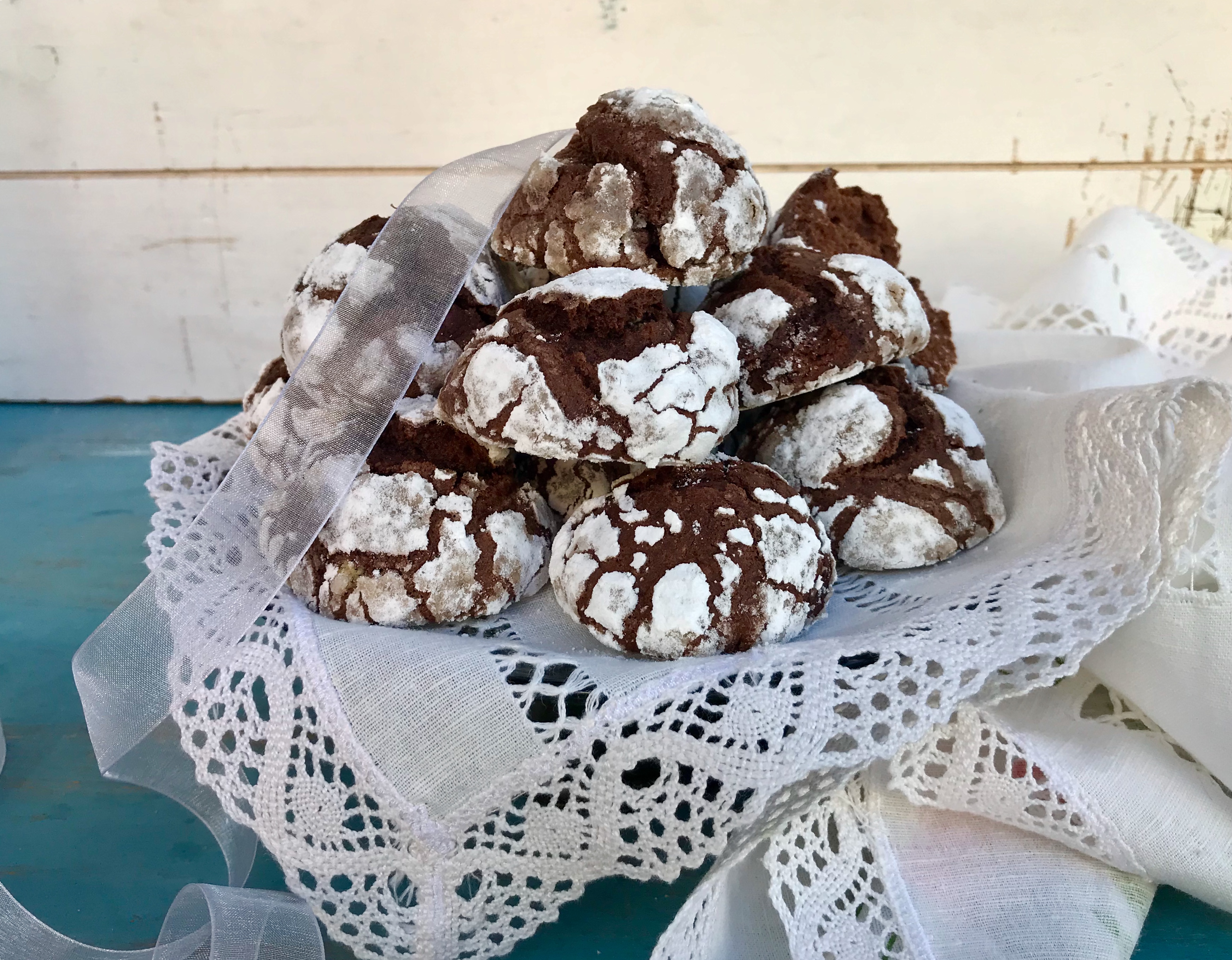 Galletas de chocolate craqueladas